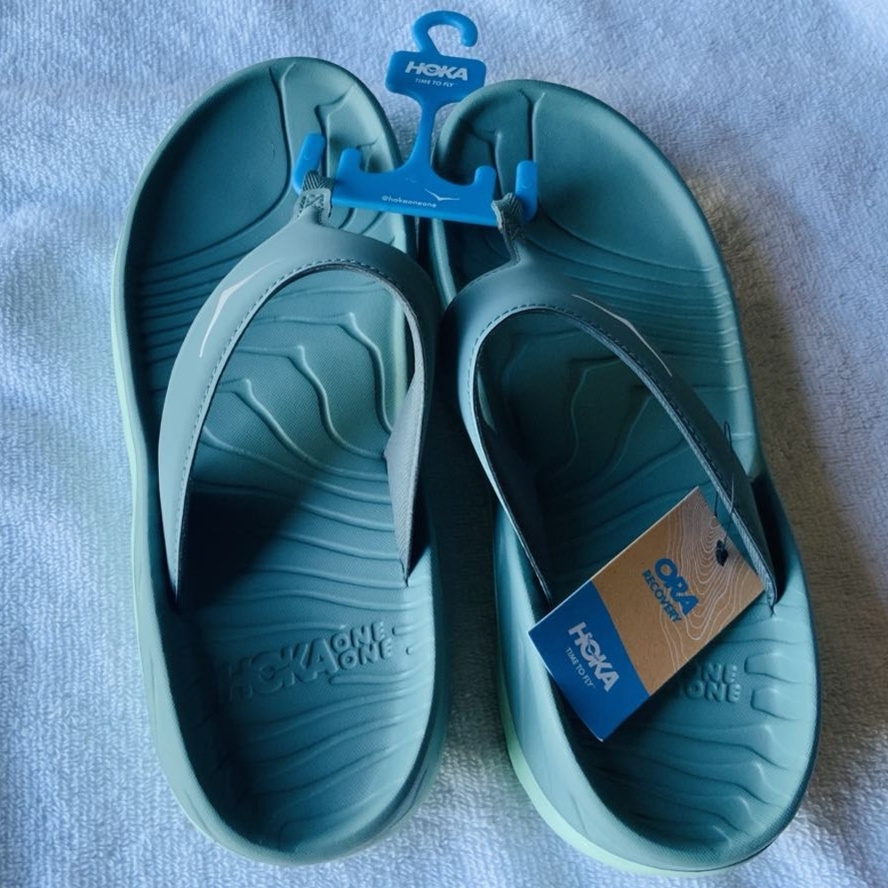 NWT Hoka Trellis Mist Green Recovery Flip Flops